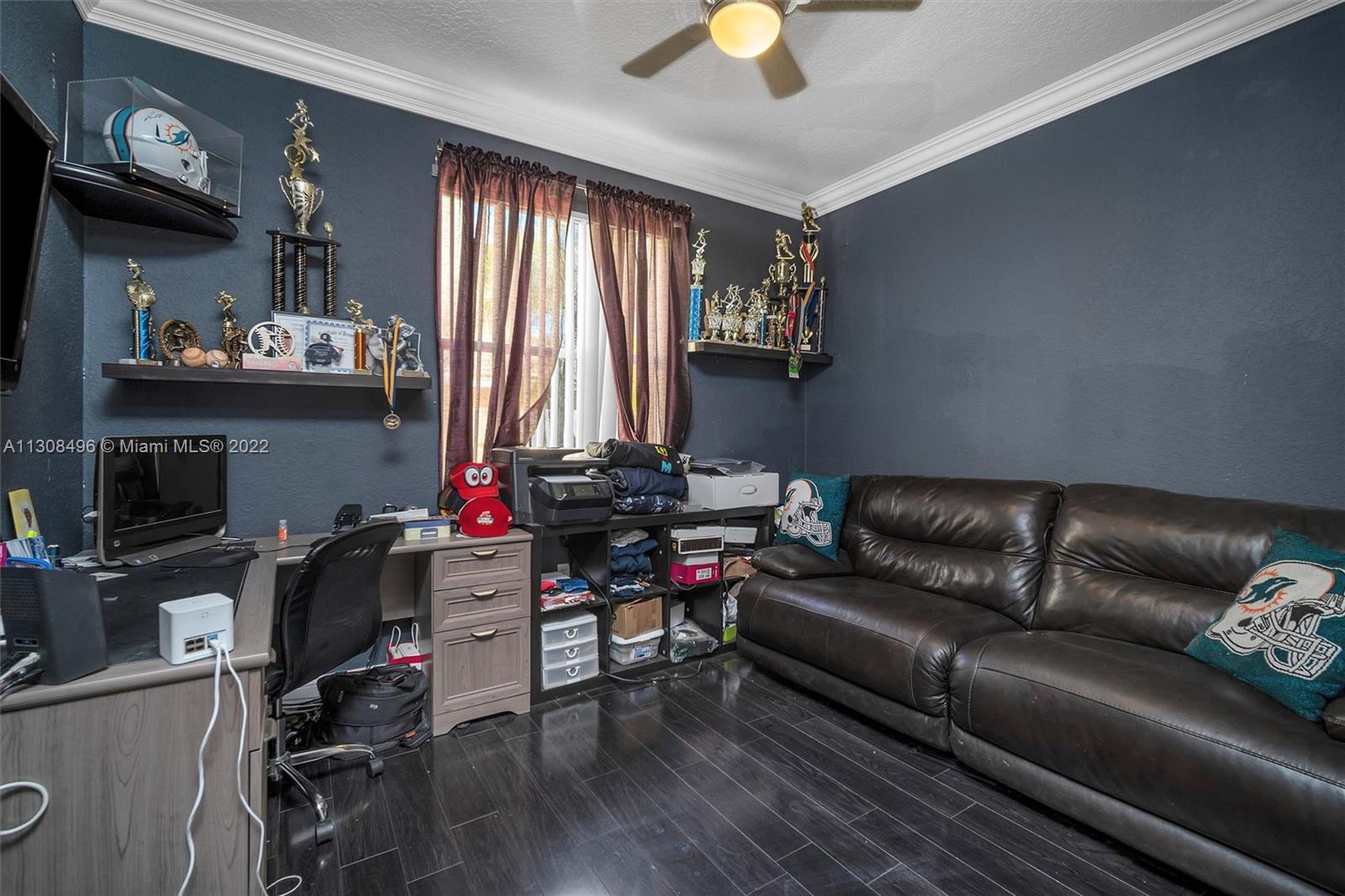 Listing Photo 8