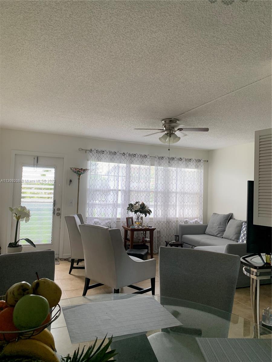 190  SUFFOLK E #190 For Sale A11309208, FL