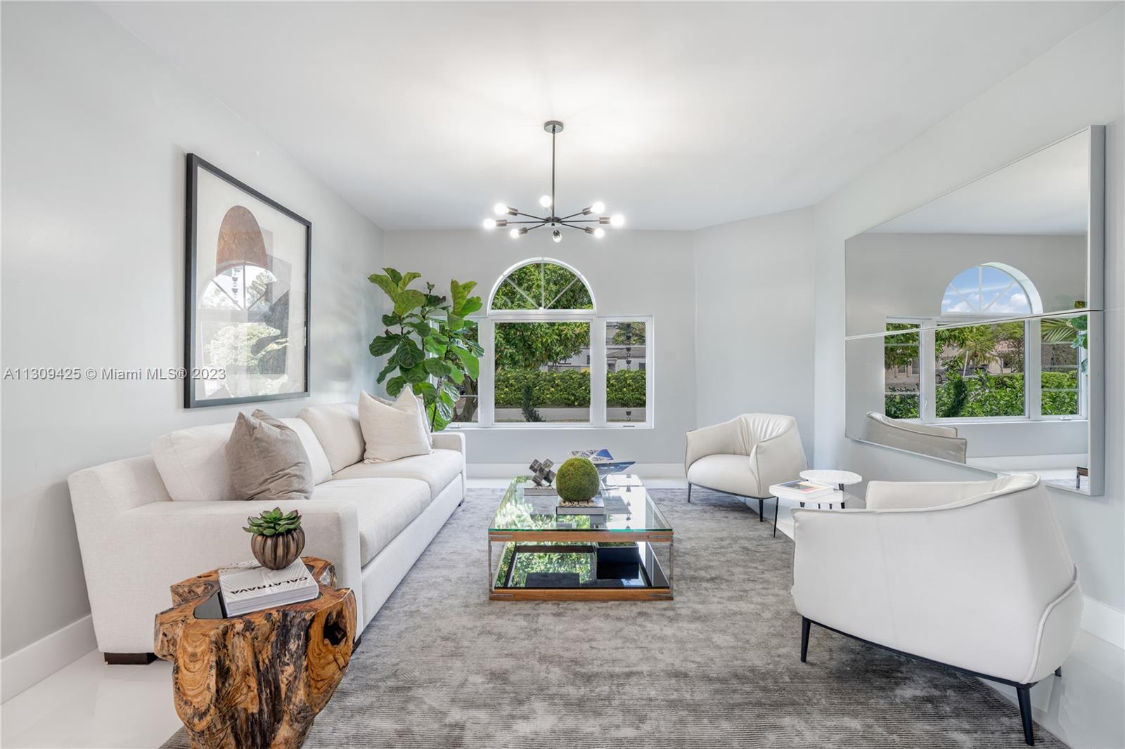 1425  Lenox Ave  For Sale A11309425, FL