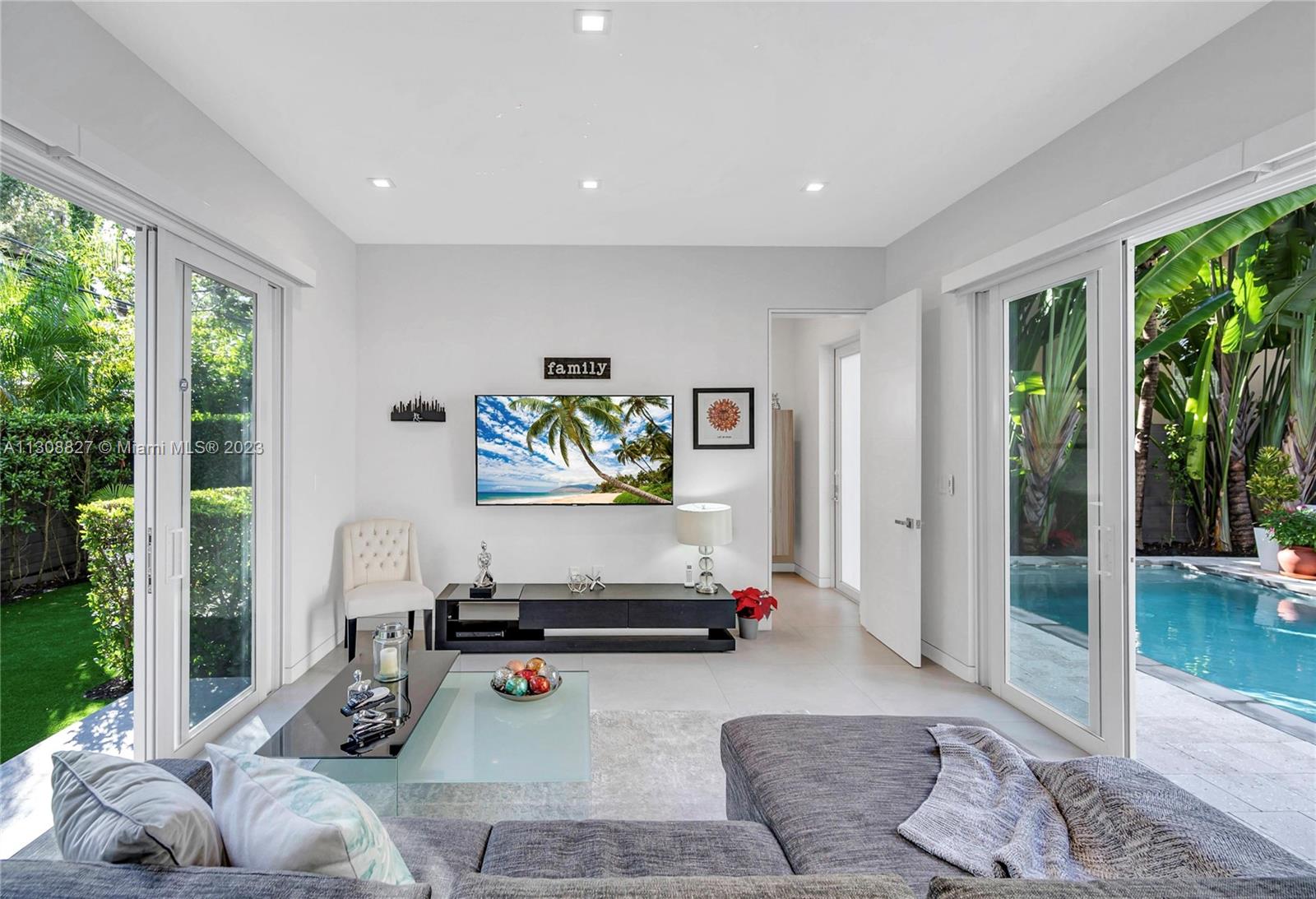 2nd Bedroom