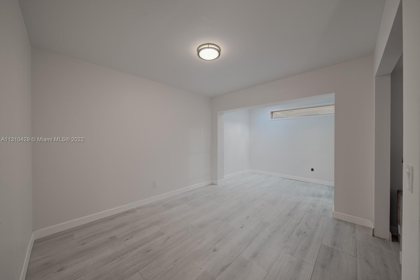 Listing Photo 13
