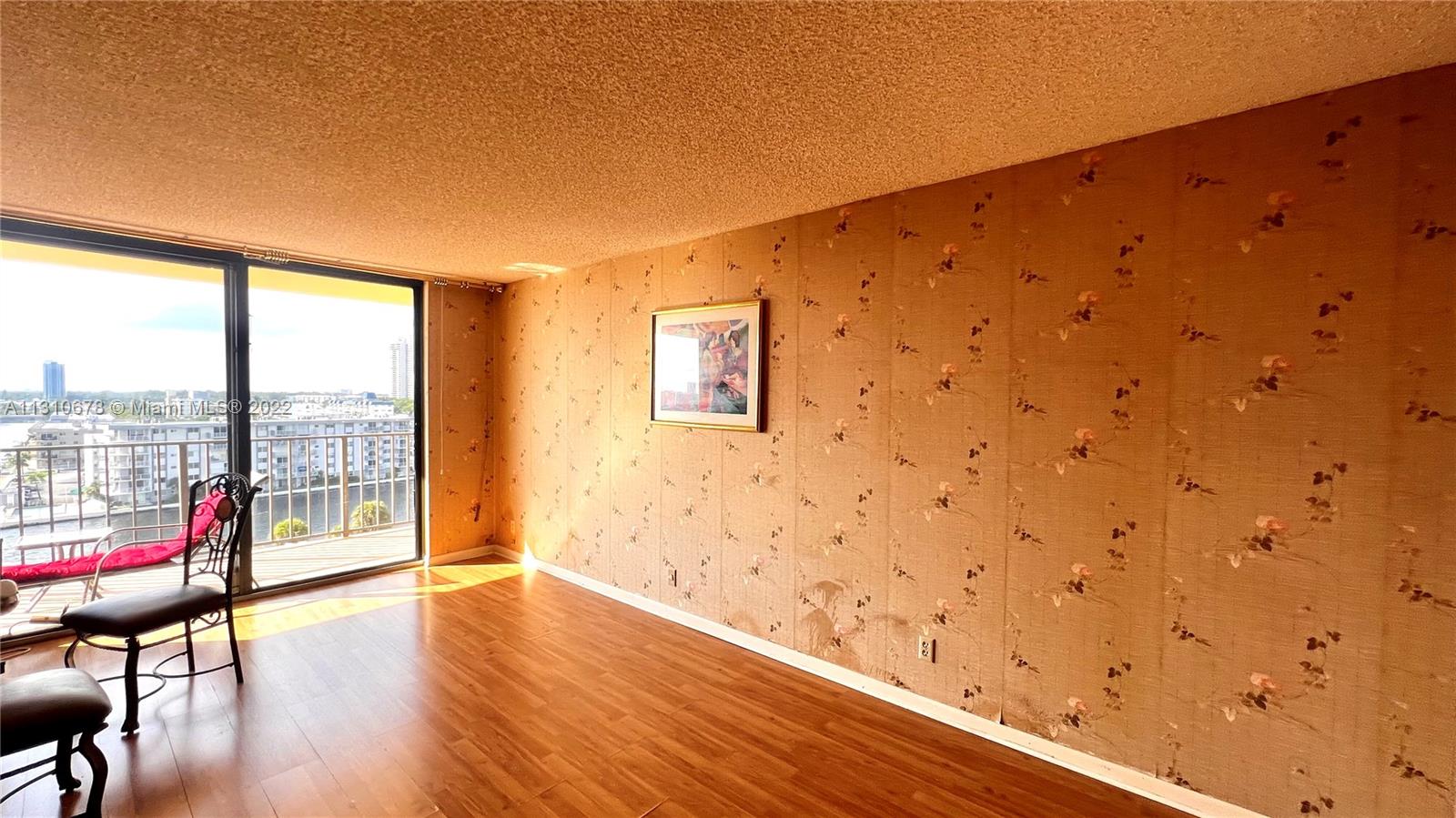 Listing Photo 13