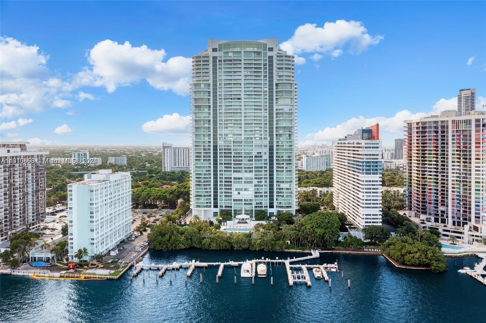 Exclusive Santa Maria Building , Two Story Residence in the sky with over 5730 Sq Ft under air plus balconies, Spectacular Ocean Residence in the Sky with unobstructed Views of the Atlantic Ocean Keys Biscayne and Skyline city featuring 4 Bedrooms and 5.5 Baths plus Den and Master Bedroom sitting area, private panoramic elevators to the unit ,waterfront pool, tennis courts, amazing gym totally renovated ,excellent restaurant coffee in the looby, marina, 3 covered assigned parking garage.
Enjoy the Santa Maria luxurious life style...