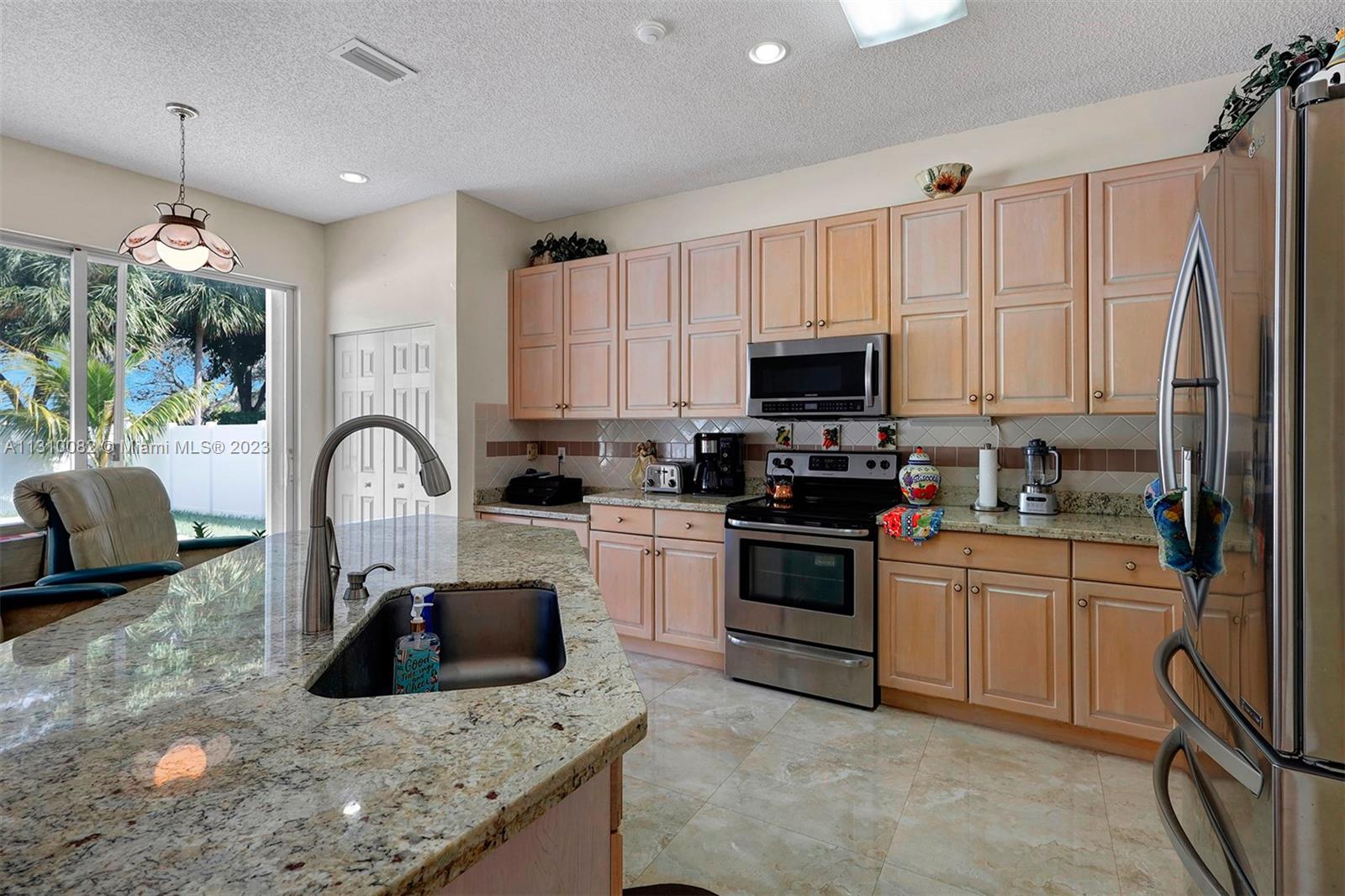 Listing Photo 16