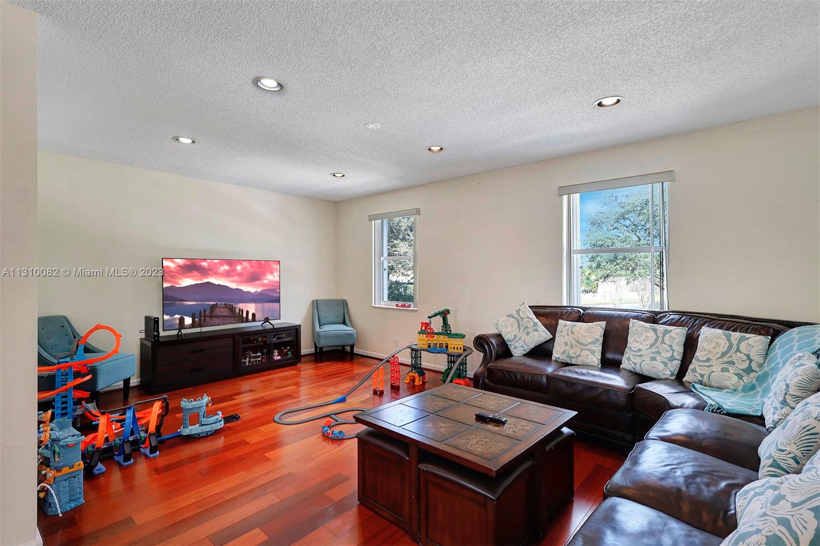 Listing Photo 33