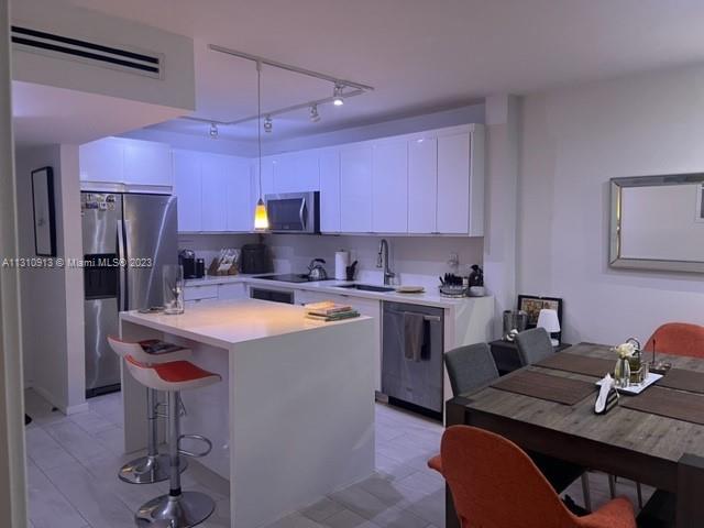 Listing Photo 12
