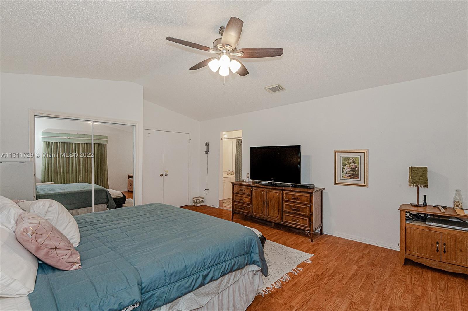 Listing Photo 20