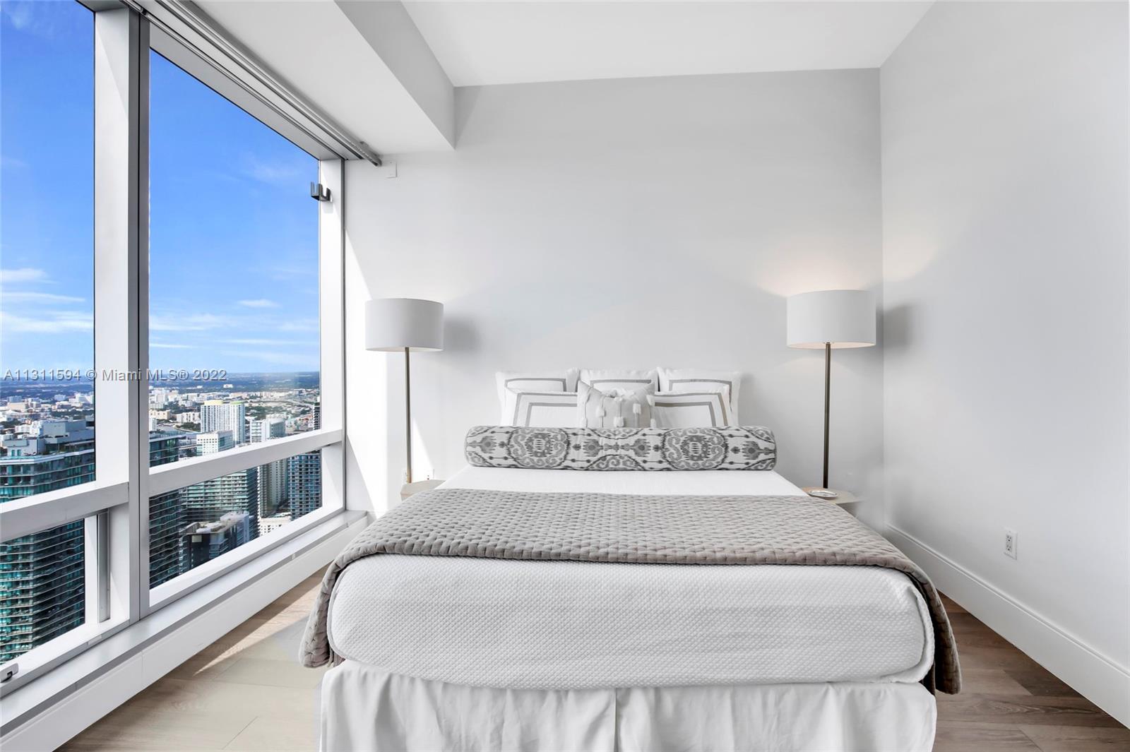 Bedroom with Incredible Views of Brickell Miami Four Seasons 64C