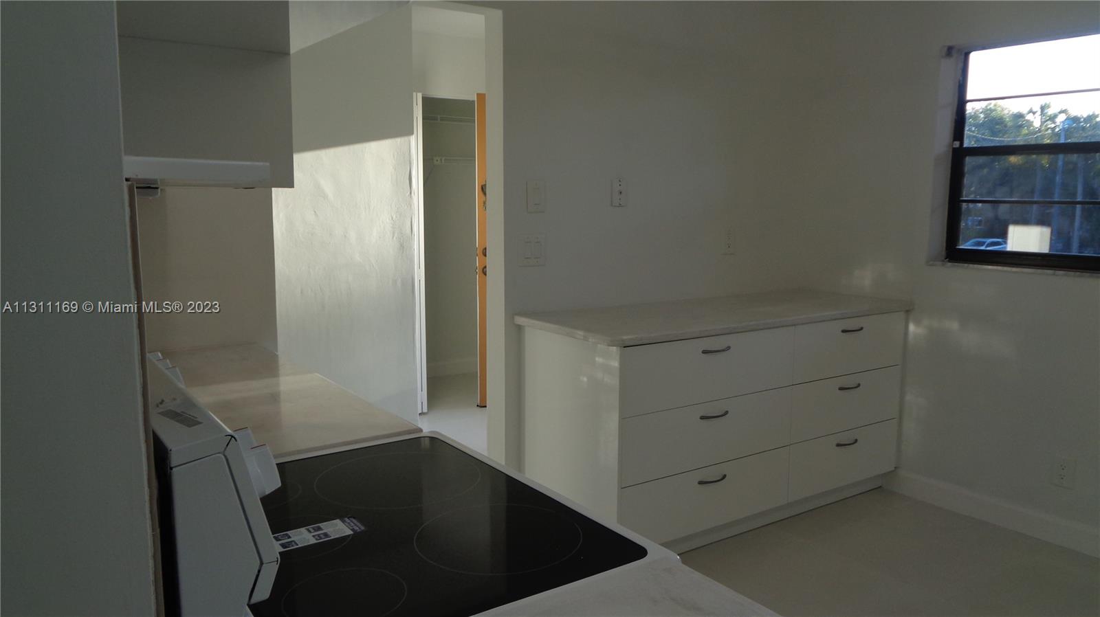 TO FRONT DOOR OR FOYER CLOSET