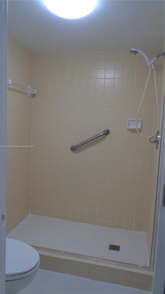 SHOWER BATH 1
