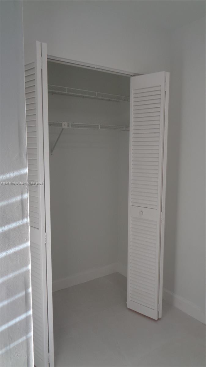 FOYER CLOSET