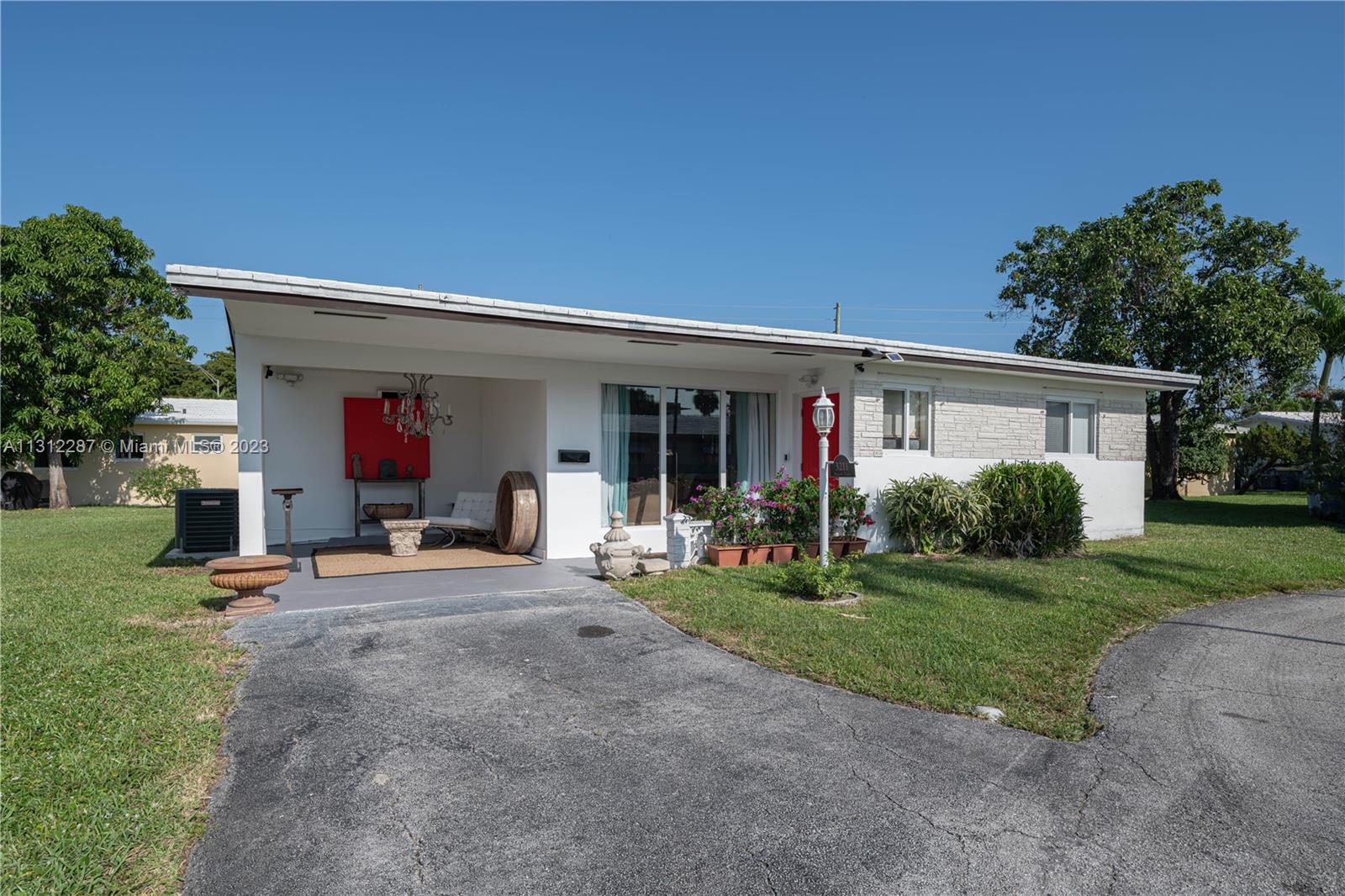 3211  Abbott Ln #111 For Sale A11312287, FL