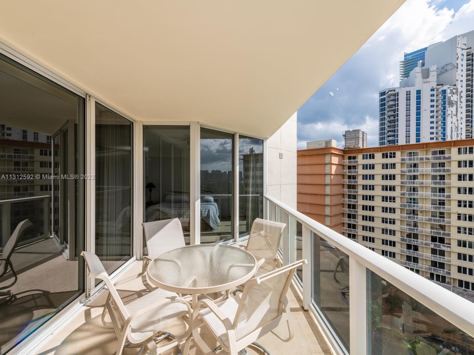 19333 Collins Ave 1107