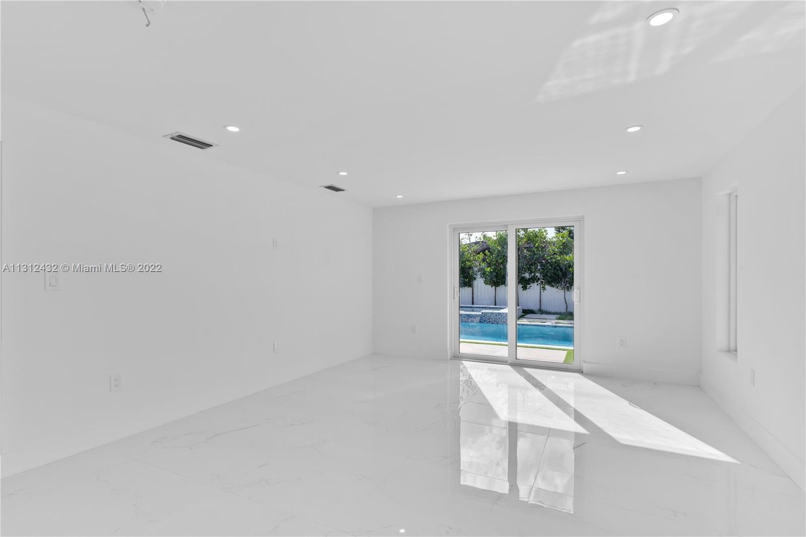 Listing Photo 33