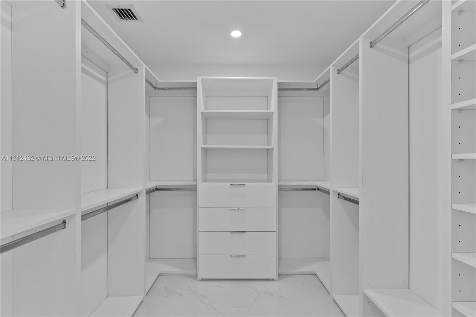 Listing Photo 37