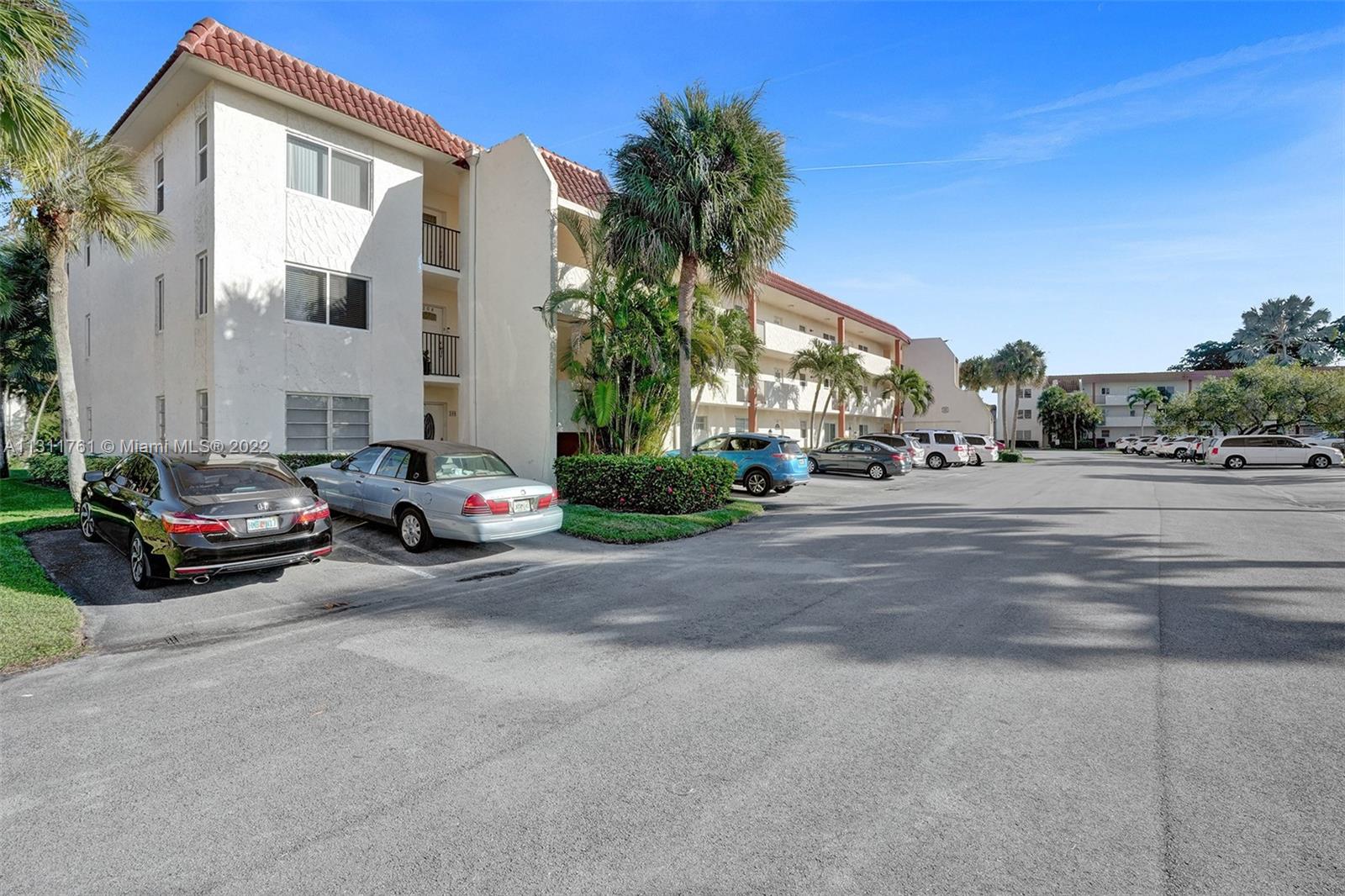 Pembroke Pines Pet Friendly Condos For Sale