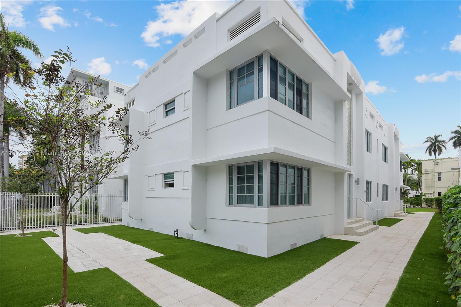 1523  Euclid Ave #3 For Sale A11312277, FL