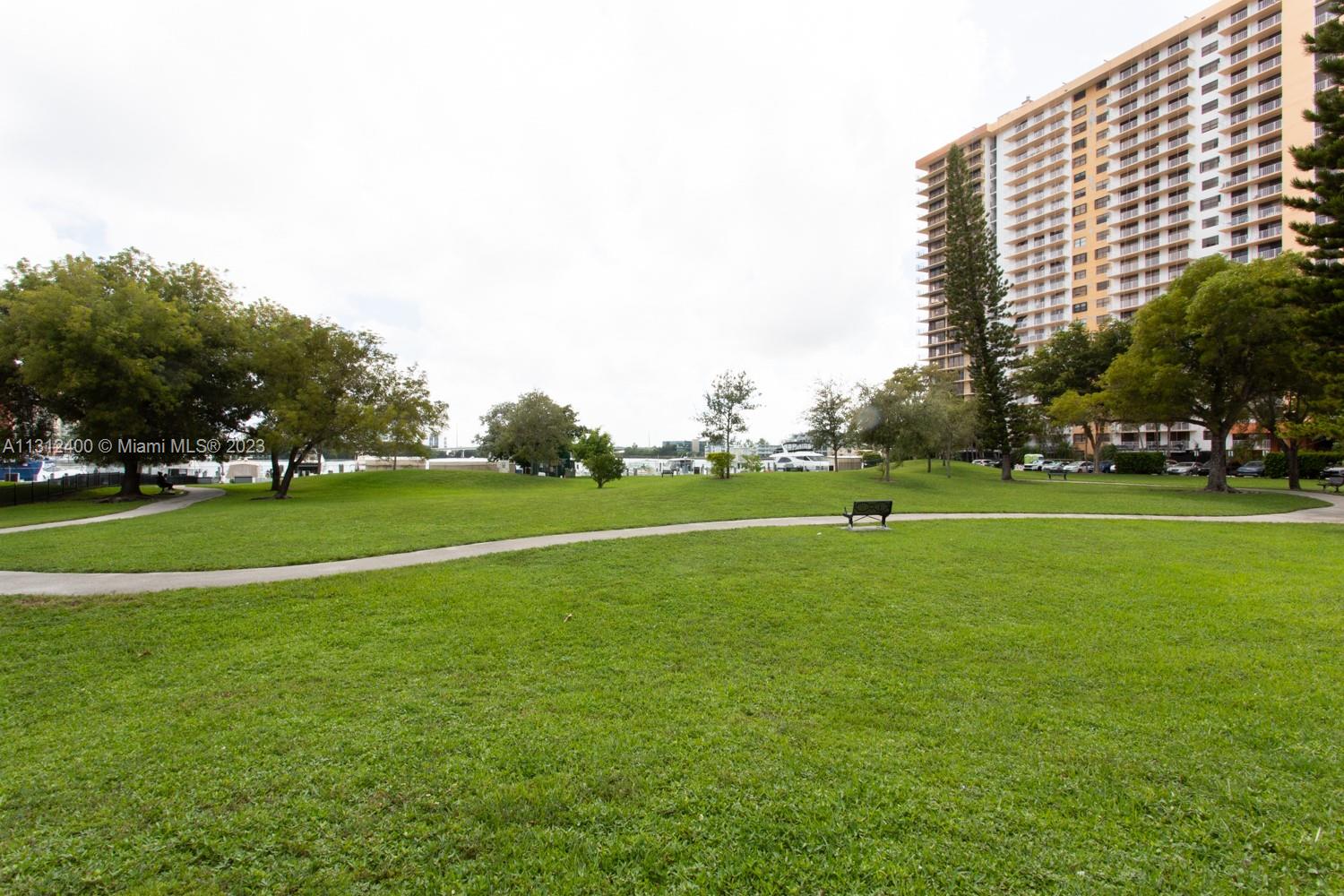 Listing Photo 28
