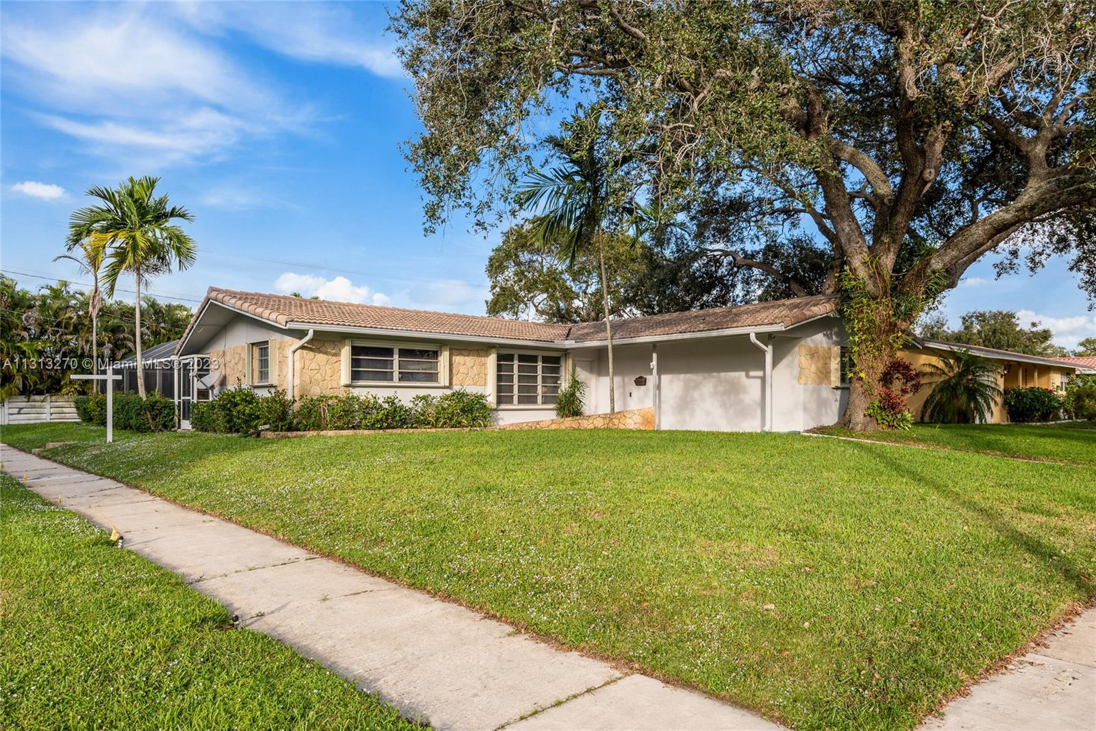 Listing Photo 16