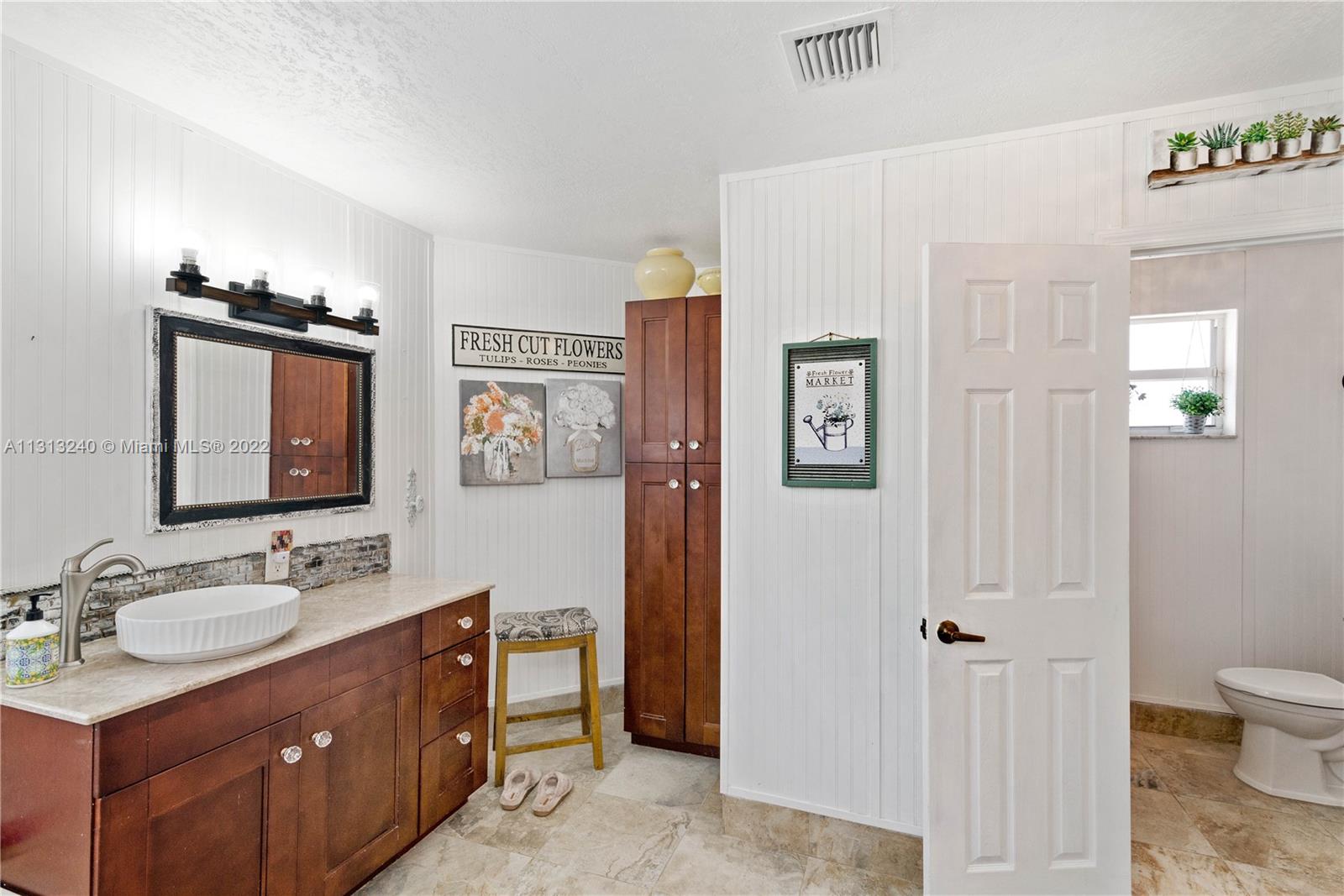 Listing Photo 42