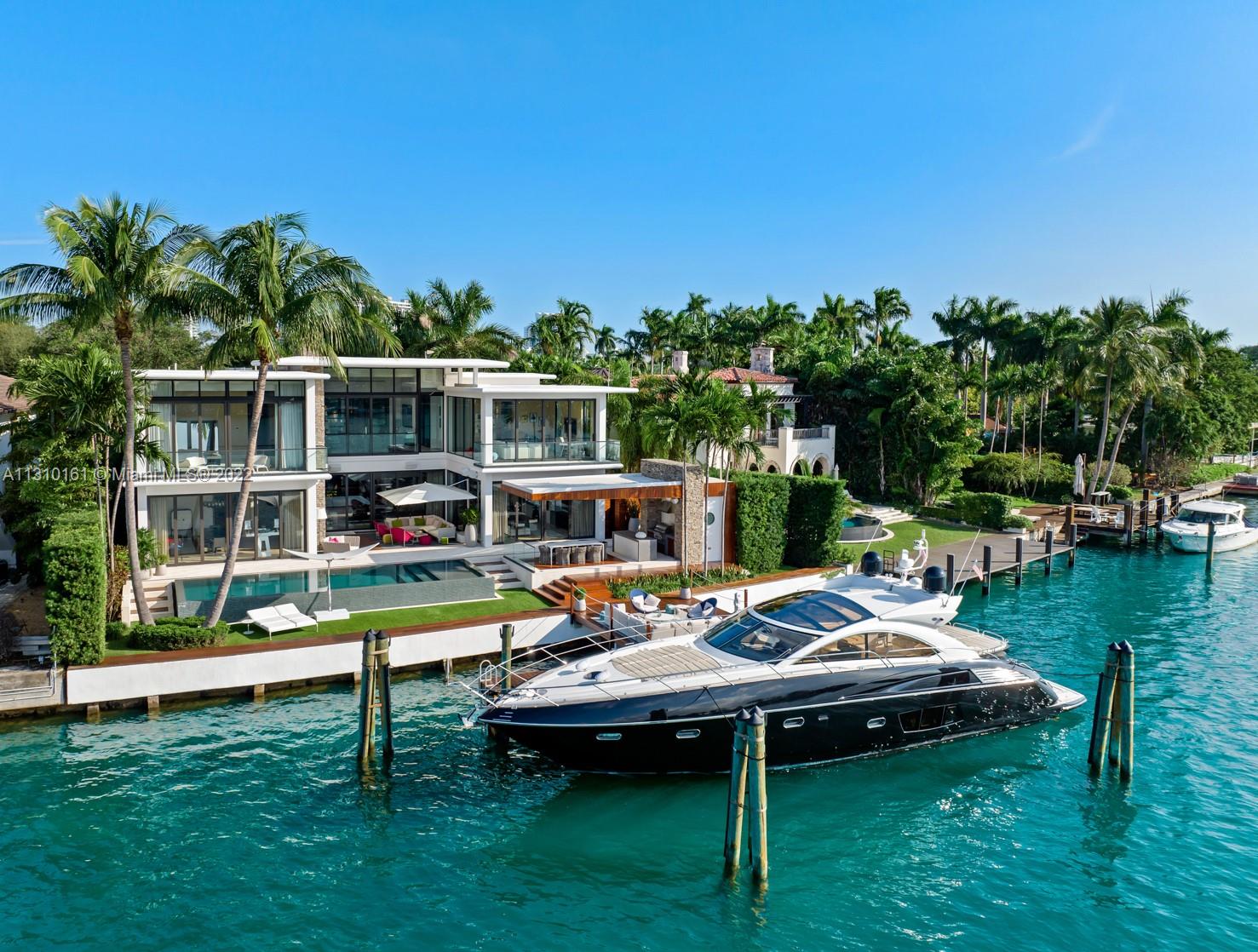 420 W Rivo Alto Dr, Miami Beach, FL 33139