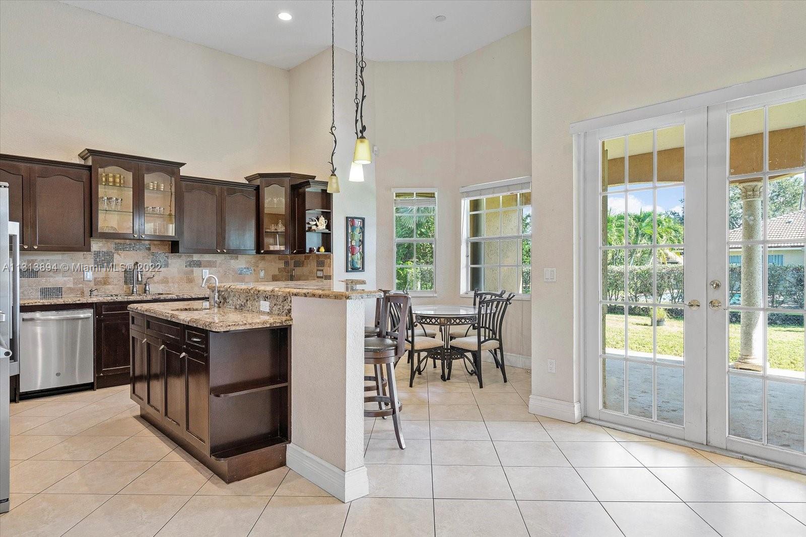 Kitchen, Breakfast Room, Back Patio