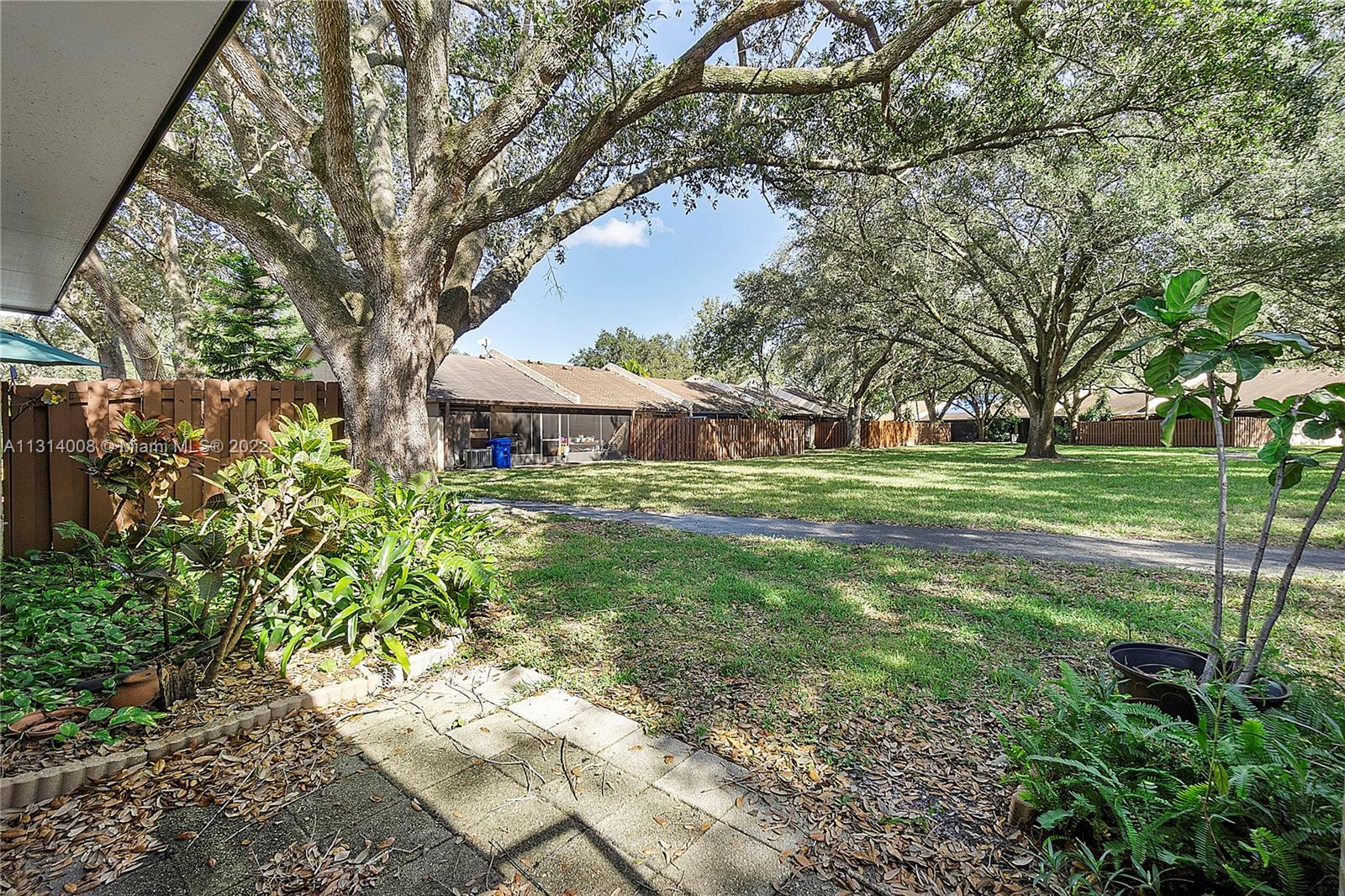 Listing Photo 24