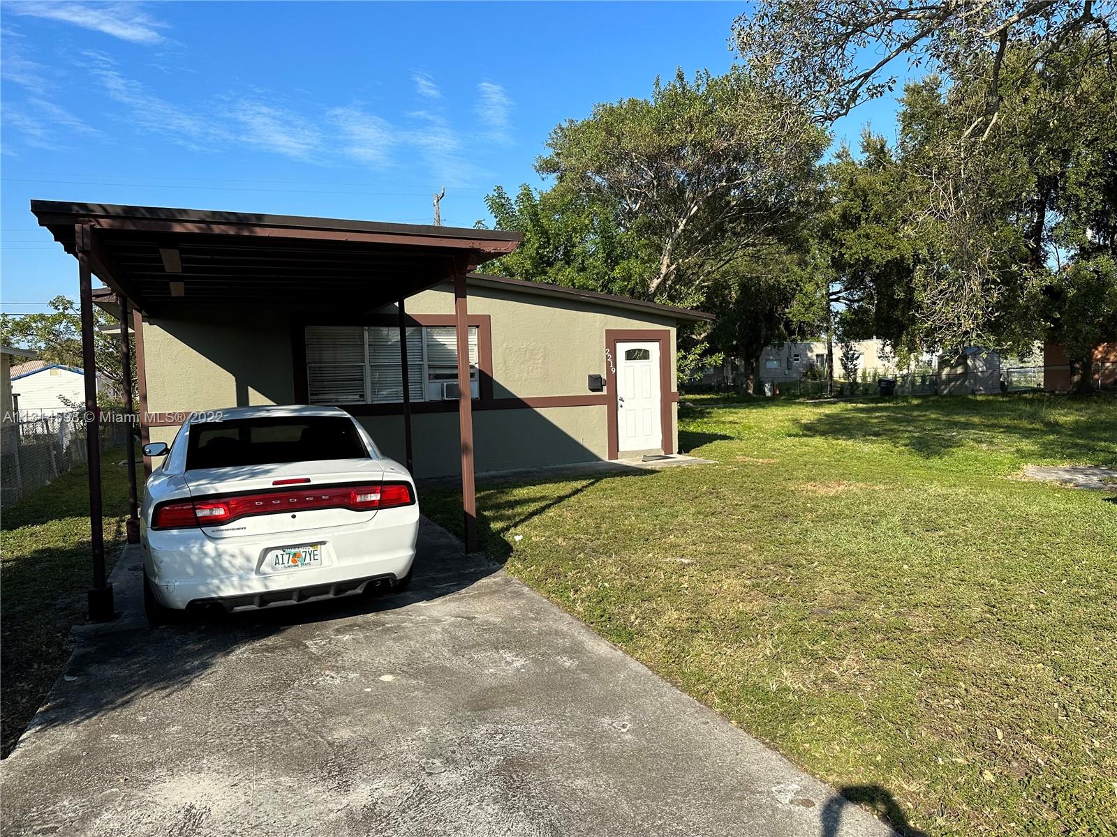 Undisclosed For Sale A11314598, FL