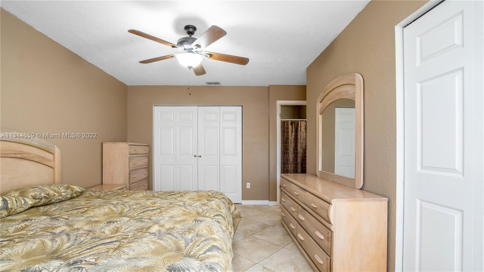Listing Photo 24