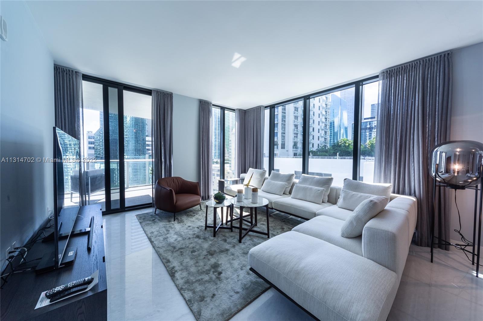 1010 Brickell Ave 1405, Miami, FL 33131