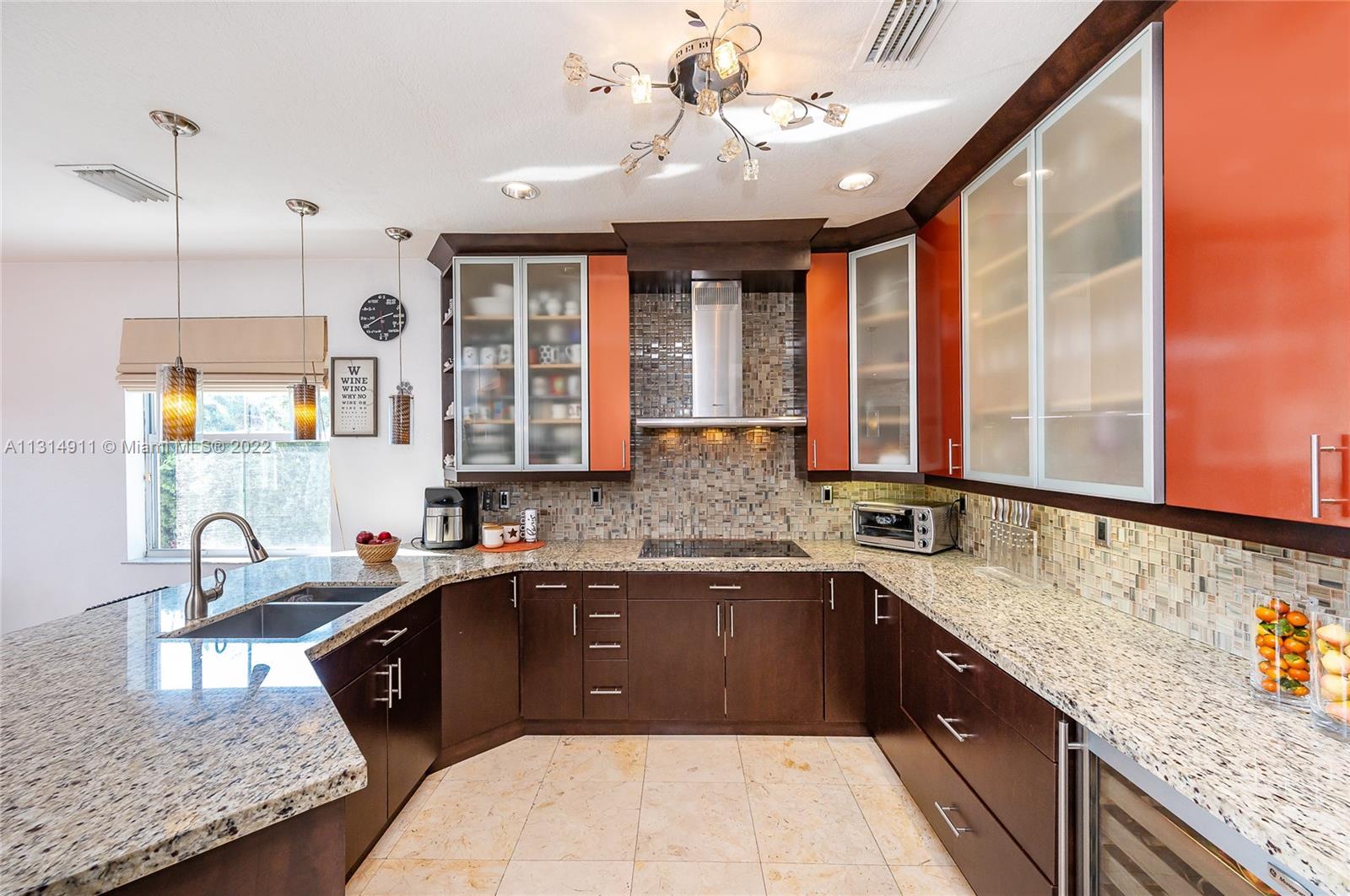 Spacious modern kitchen