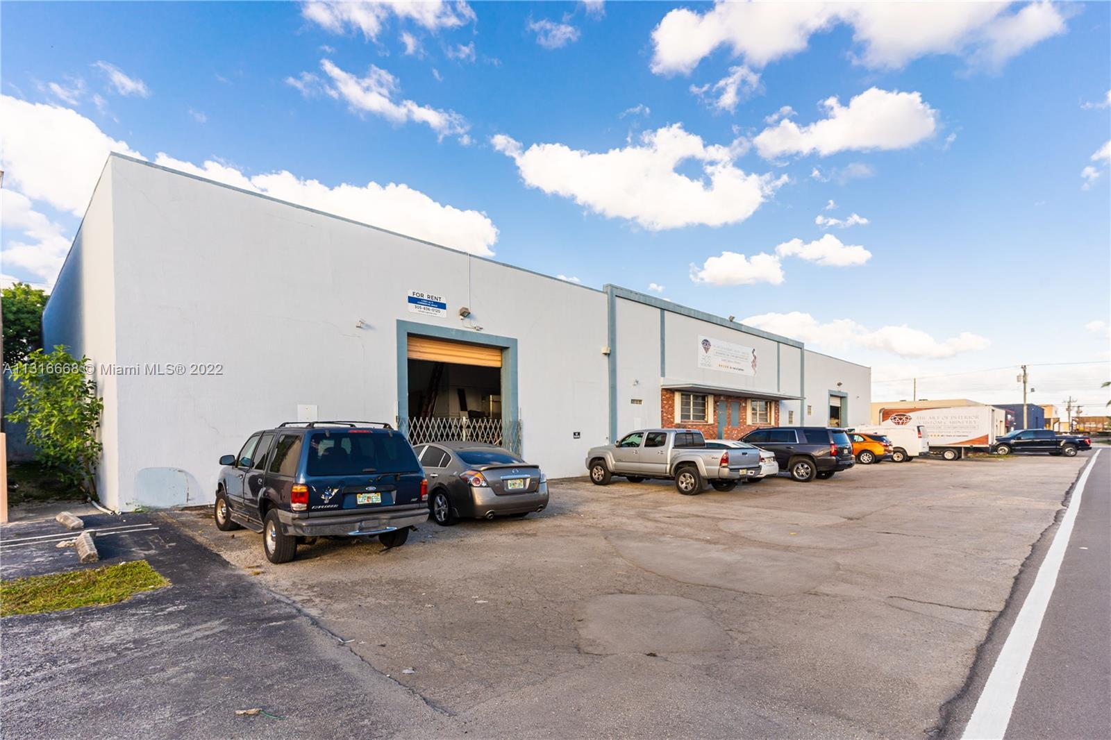 1051 E 24th St, Hialeah, FL 33013