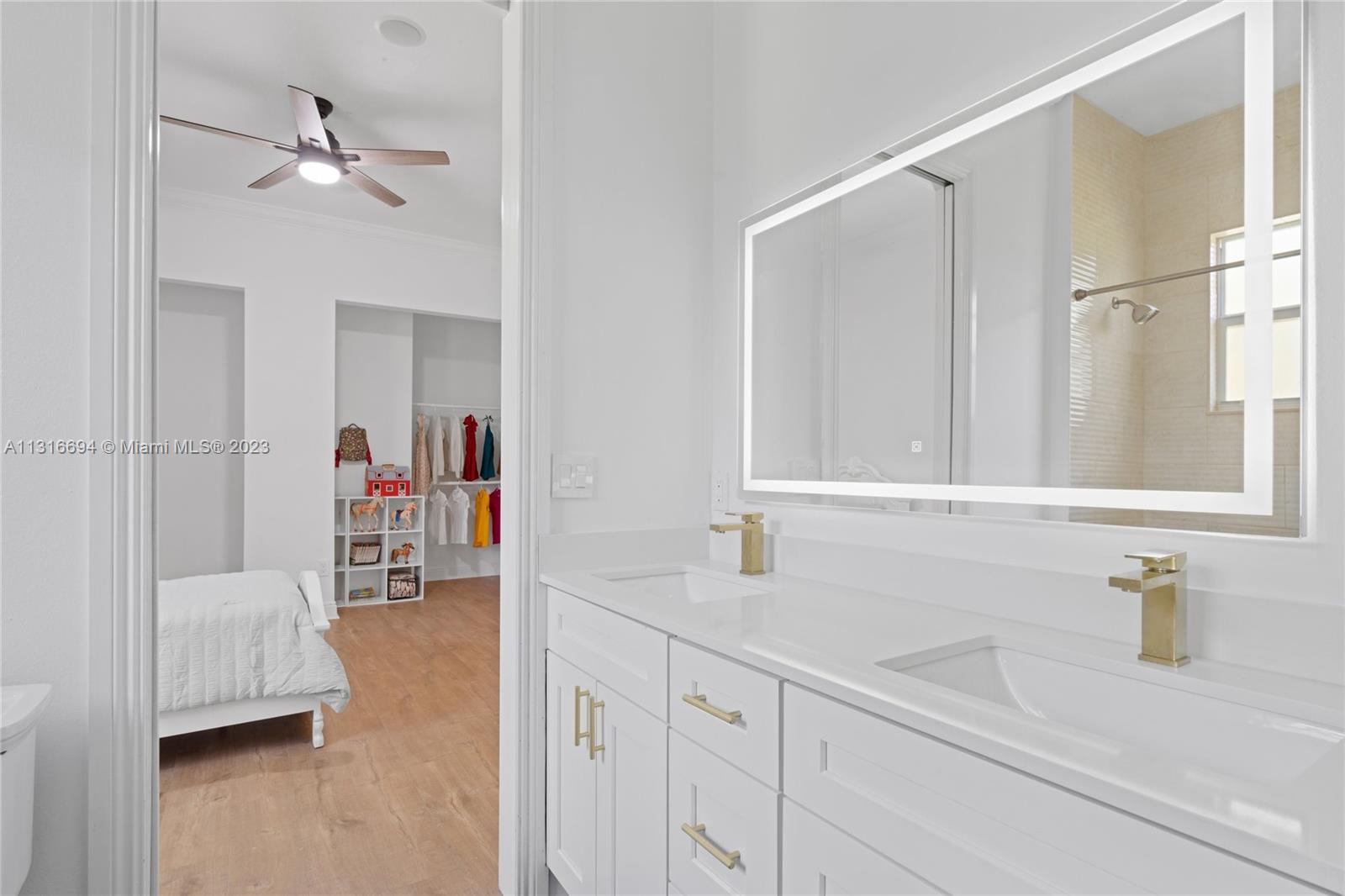 Jack & Jill Bathroom
