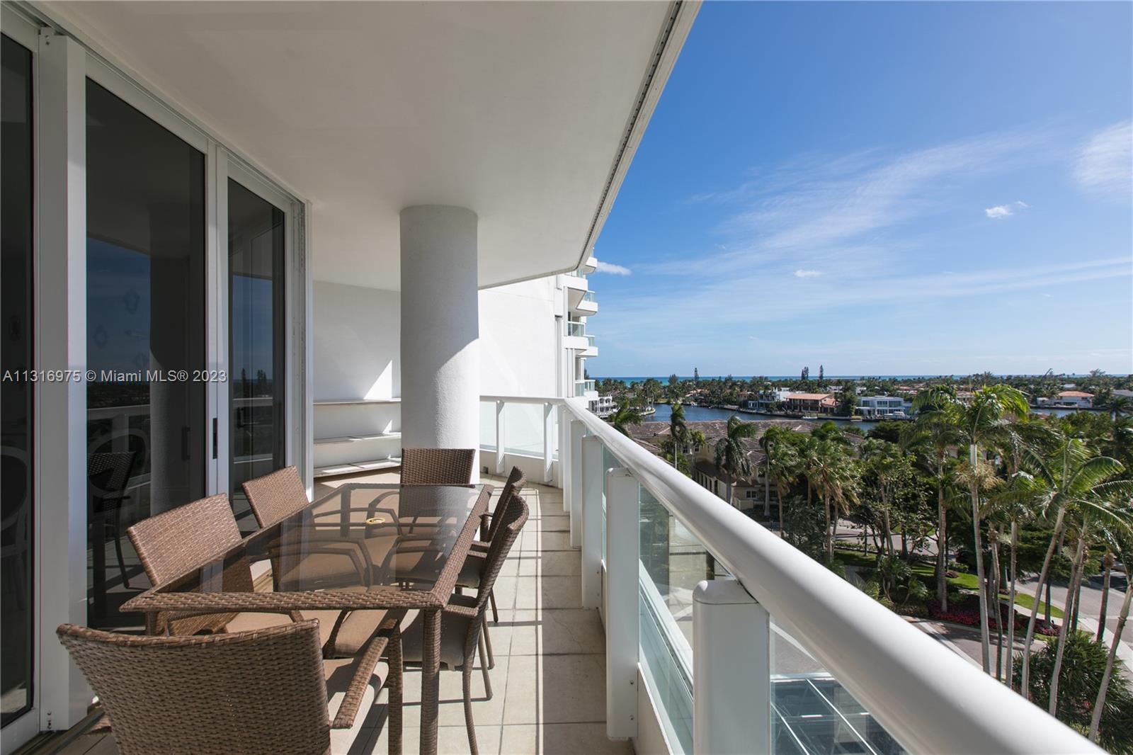                   Balcony location off dining room and kitchen