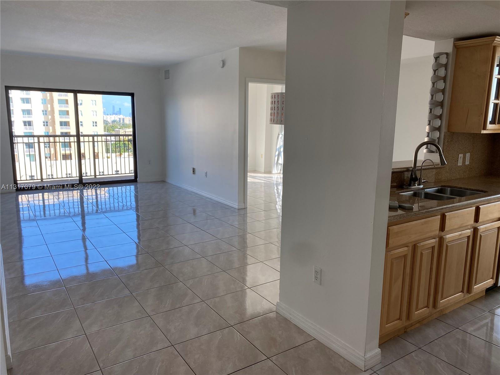 4242 NW 2nd St 814, Miami, FL 33126