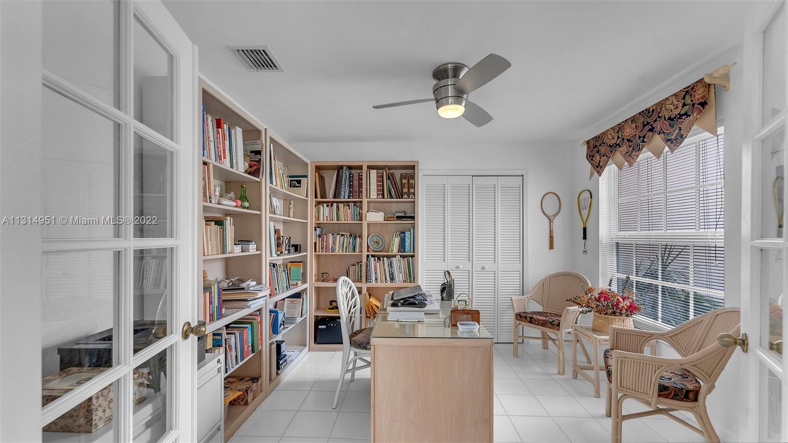 Listing Photo 11