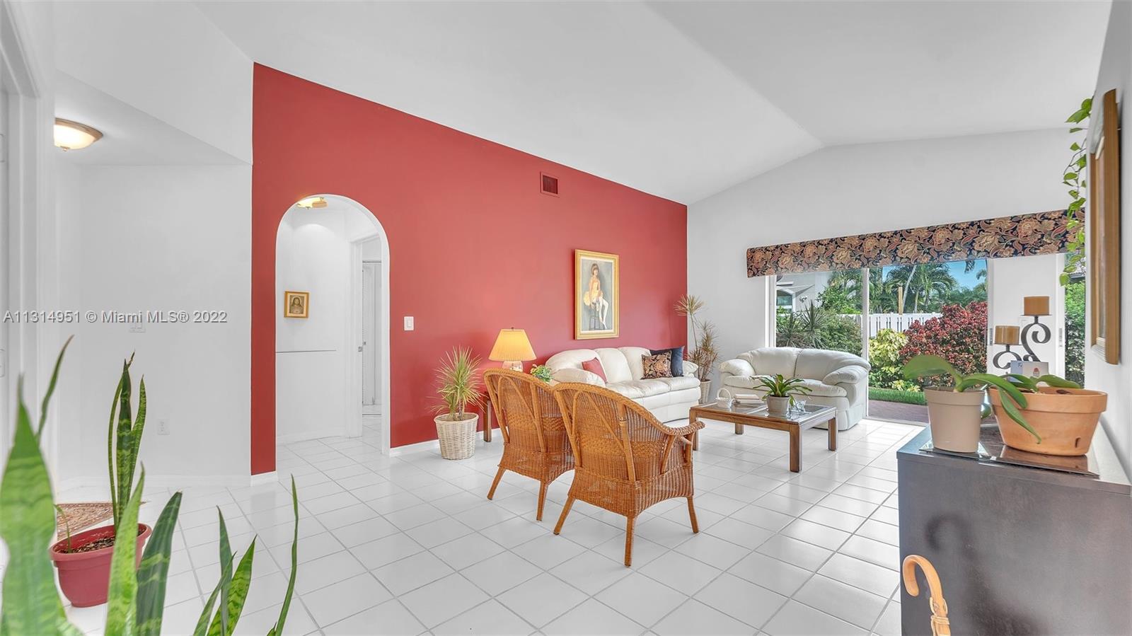 Listing Photo 7