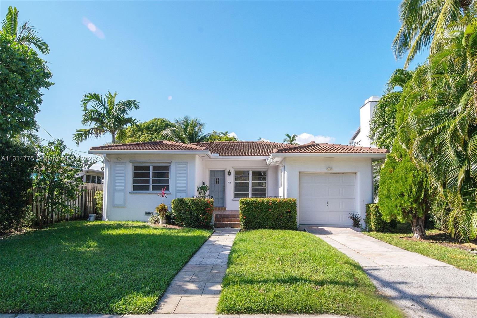 9116  Abbott Ave #N/A For Sale A11314775, FL