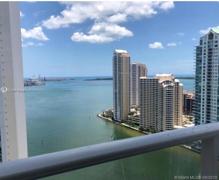 This 2 bedroom 2 bathroom corner unit has all the luxuries you would expect. Views of Biscayne Bay, Miami Beach, and the beautiful Brickell skyline.The unit has porcelain floors, and includes all the amenities: Gym, Pool, Sauna, Media room, restaurant, cinemas and shops in the area.