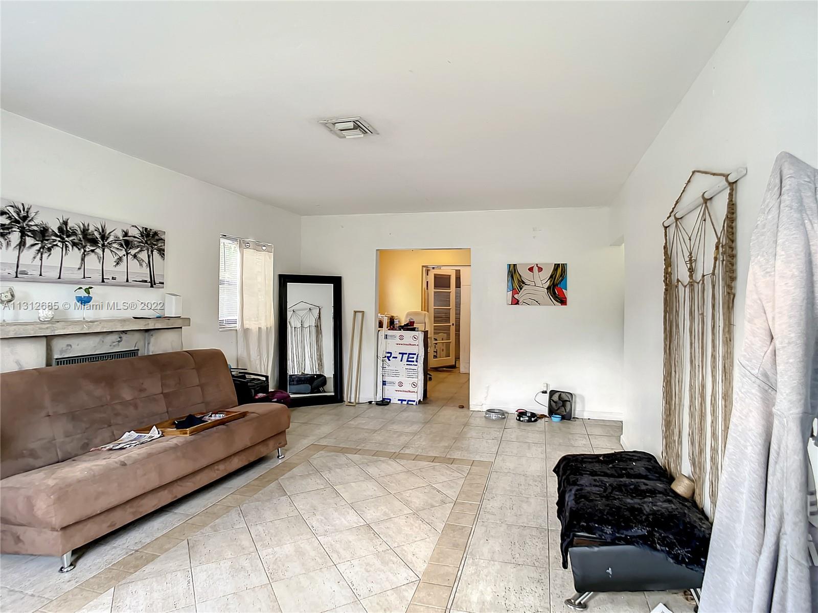 Listing Photo 9