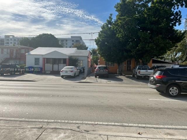 2146 SW 7th St !