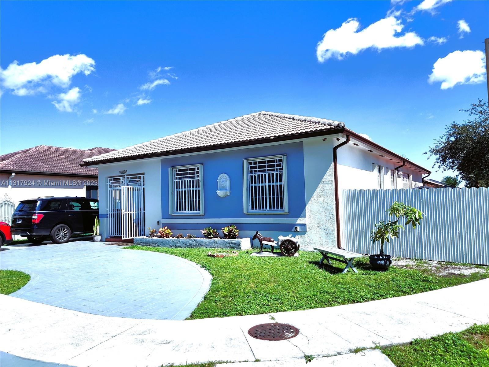 14929 NW 92nd Ave, Miami Lakes, FL 33018
