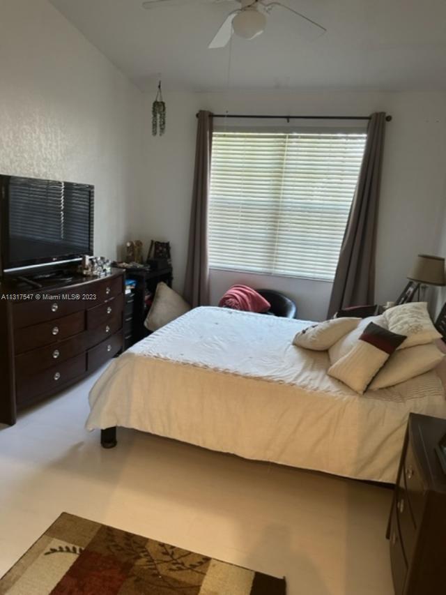 Listing Photo 14