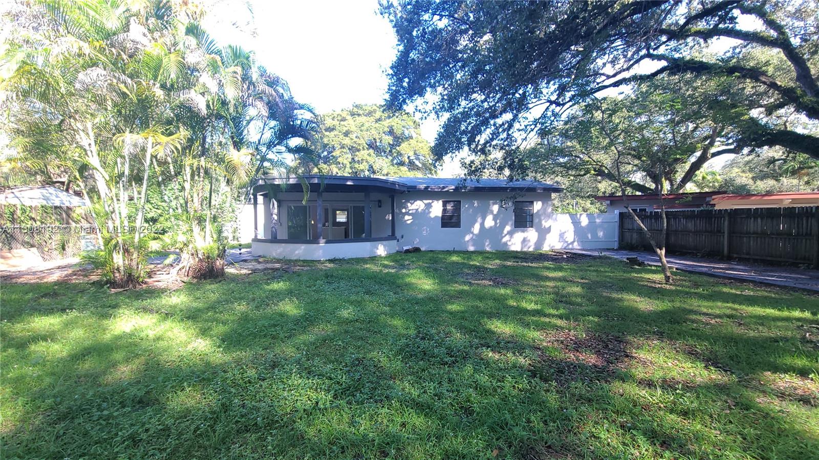 Photo 2 of 1640 137th Ter in North Miami - MLS A11308192