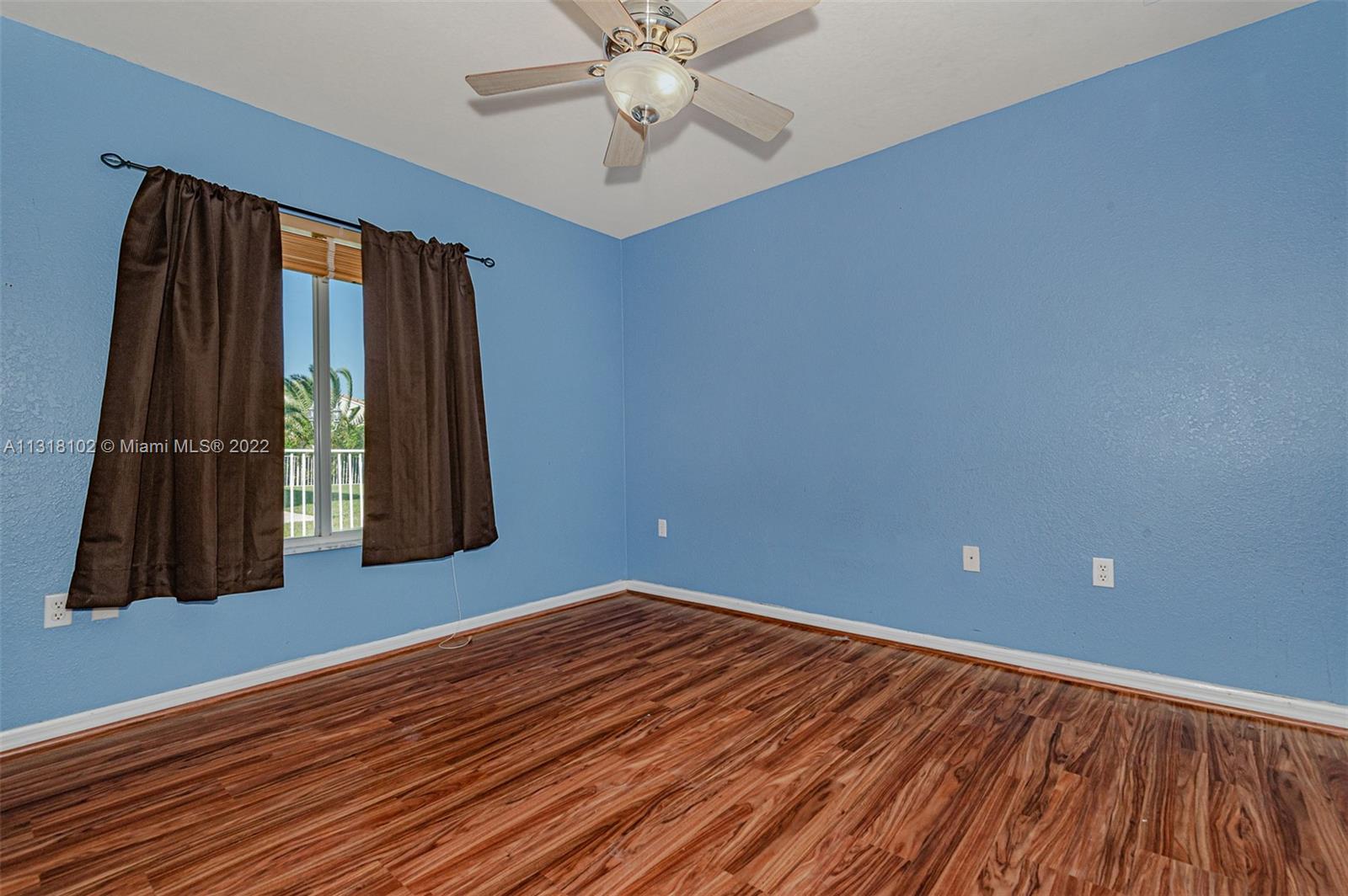 Listing Photo 22