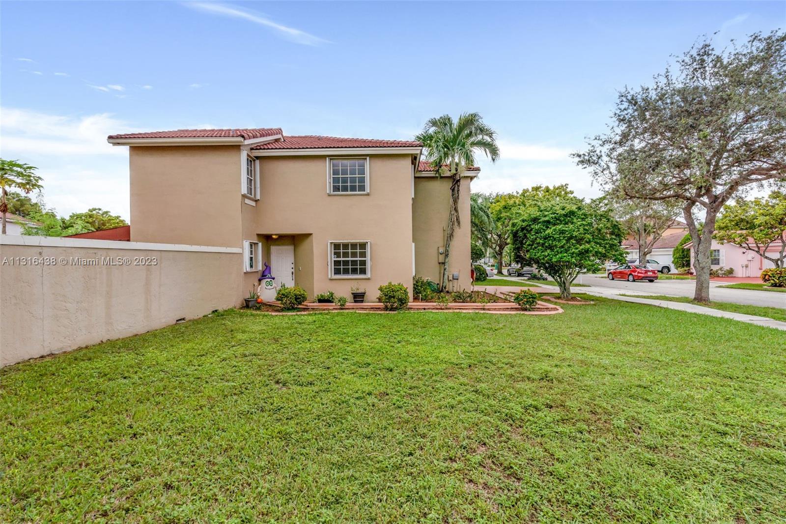Listing Photo 14
