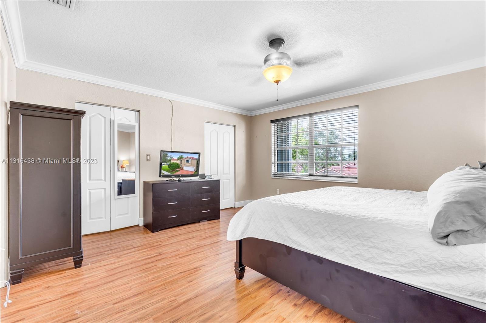 Listing Photo 32
