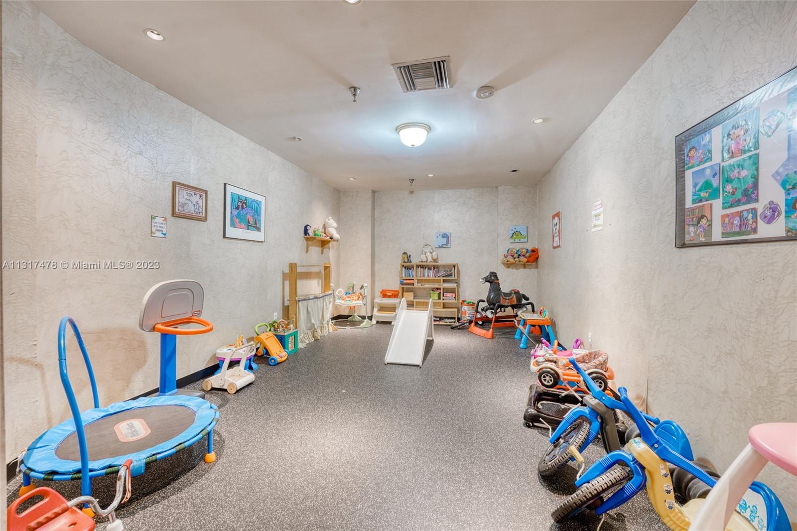 common area play room for the kids