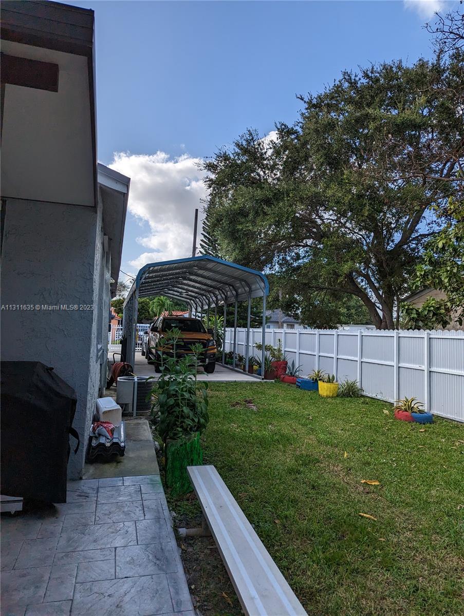 Photo 7 of 5805 30th Ave in Miami - MLS A11311635