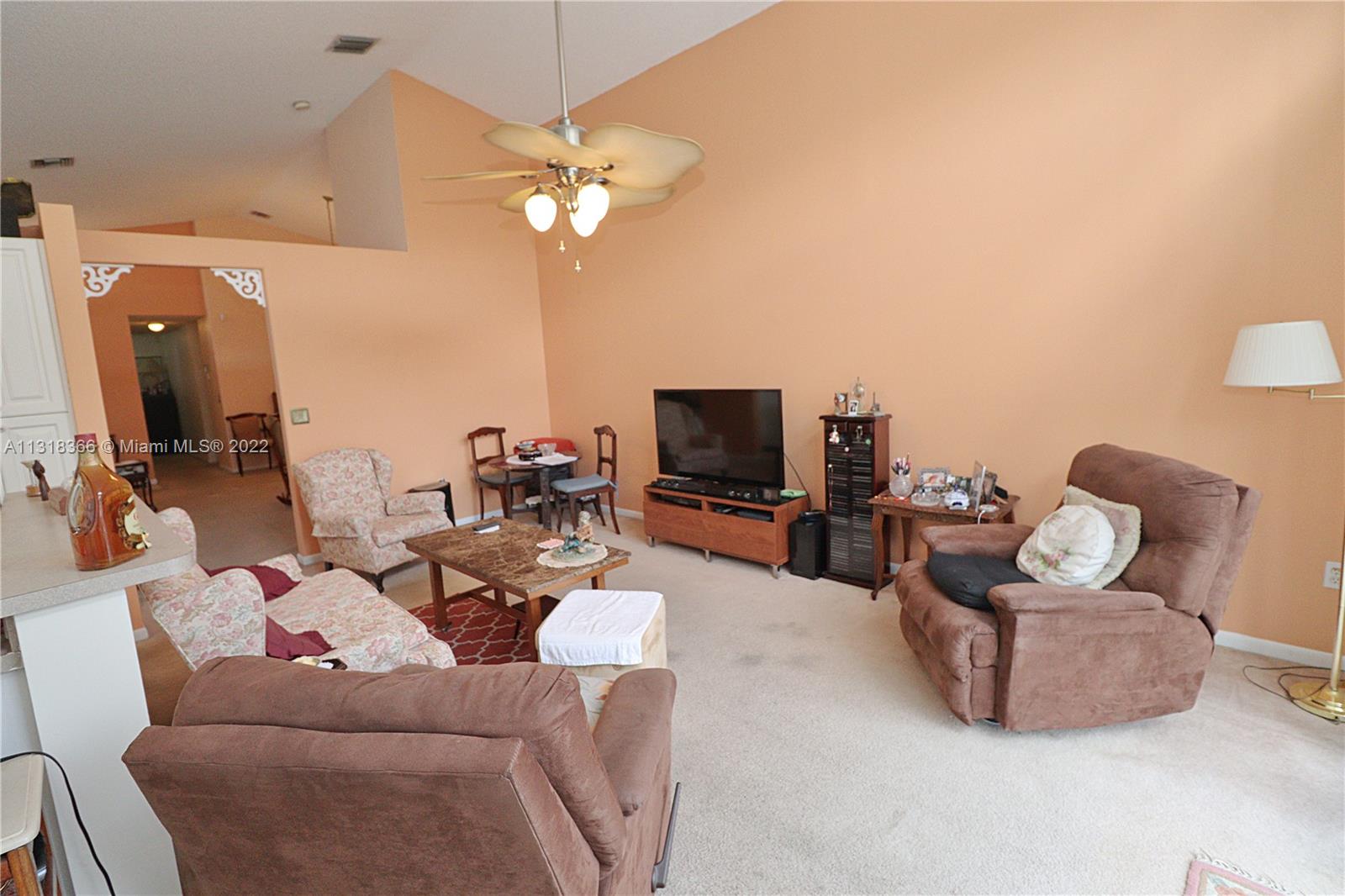 Listing Photo 9